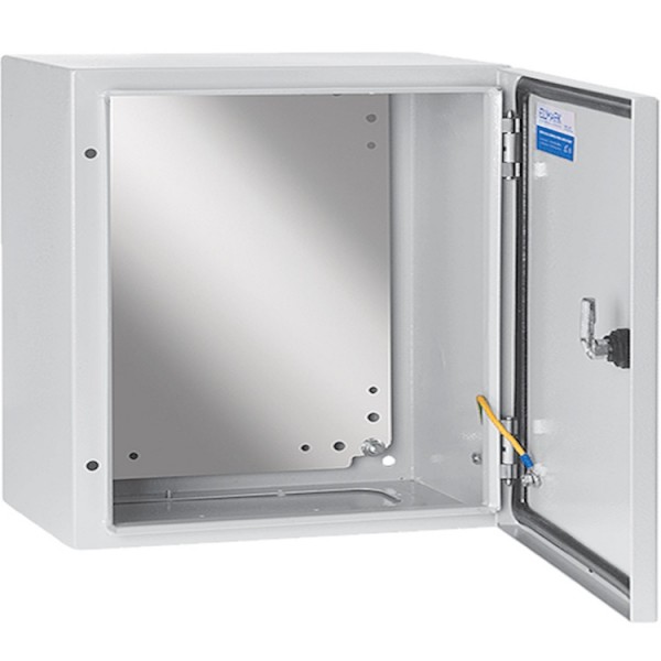 Lemezszekrény (600x600x200)