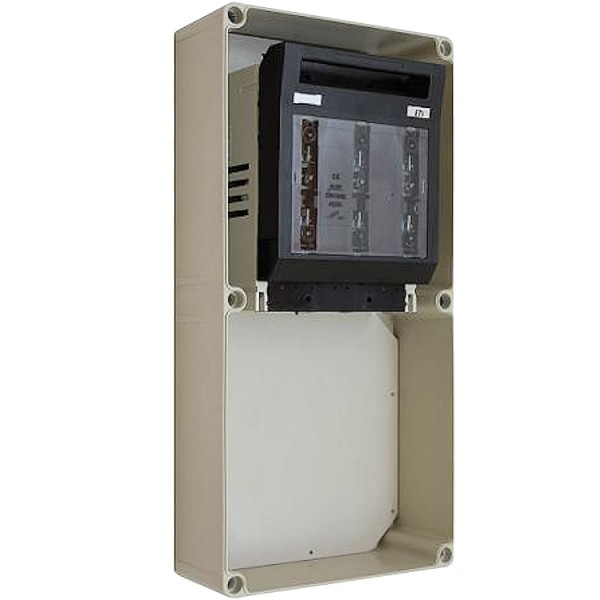 Műanyag tokozott 600x300x170 250A